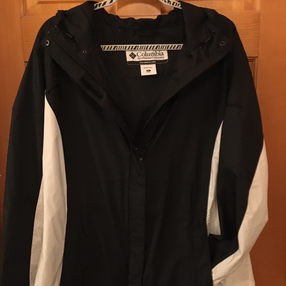 Ladies Columbia Raincoat/Windbreaker